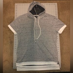 Jackson. Size large. Gray. Short sleeve drop bottom hoodie.